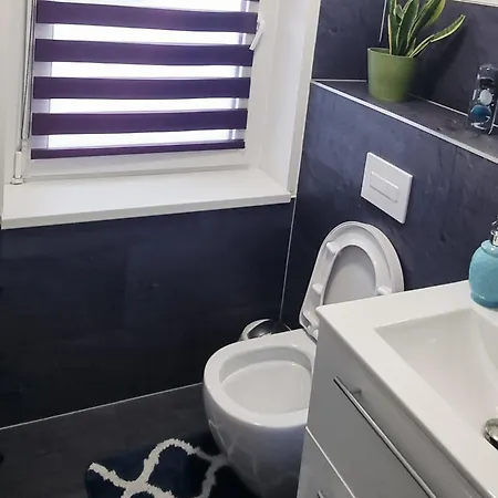 アパート Modern Renovated In Burgau *